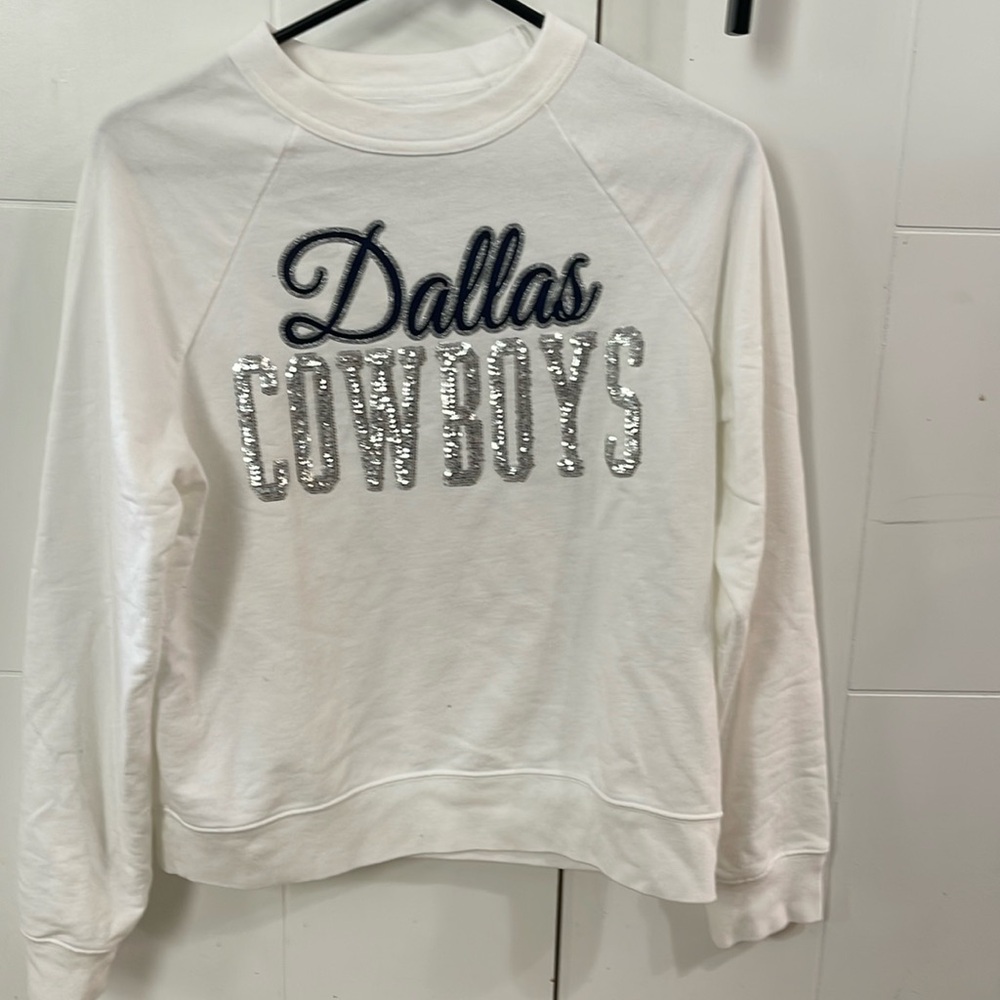 Dallas Cowboys sweatshirt